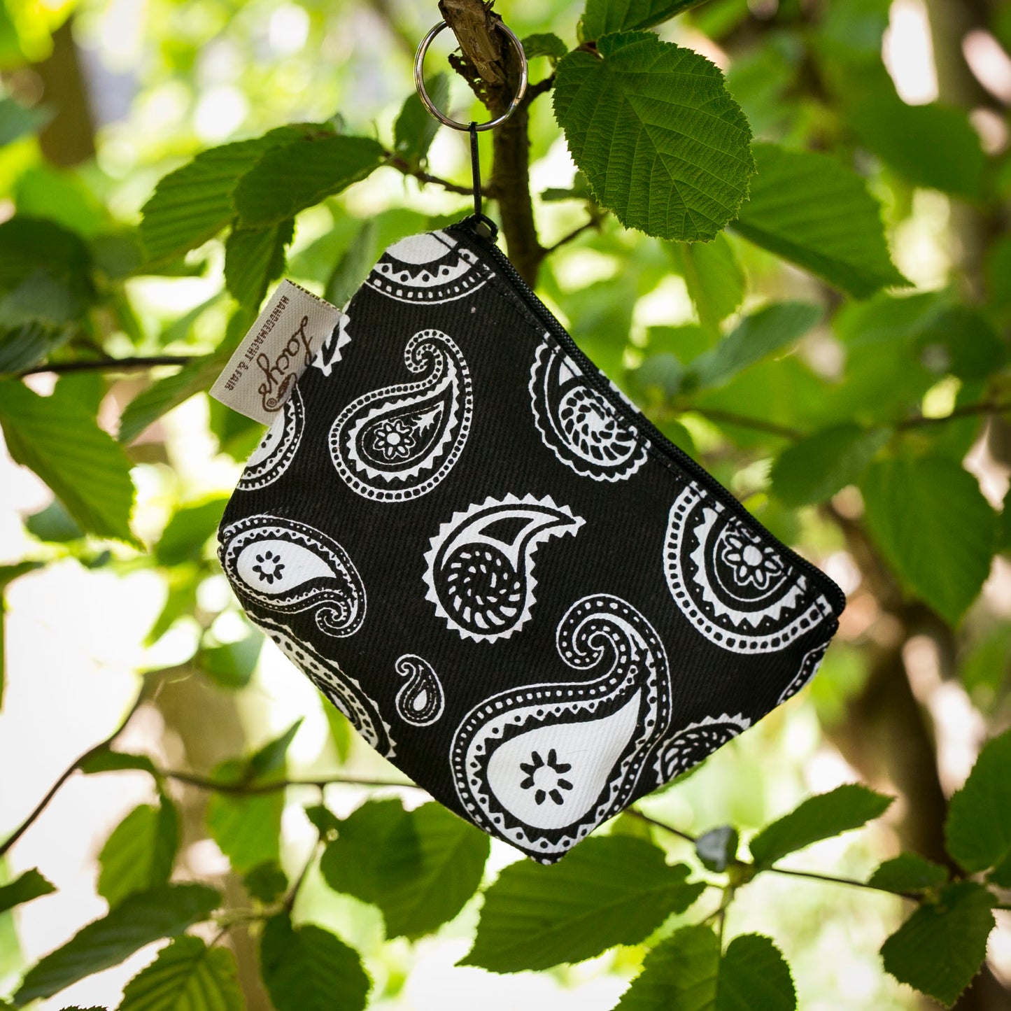 Emil black Paisley